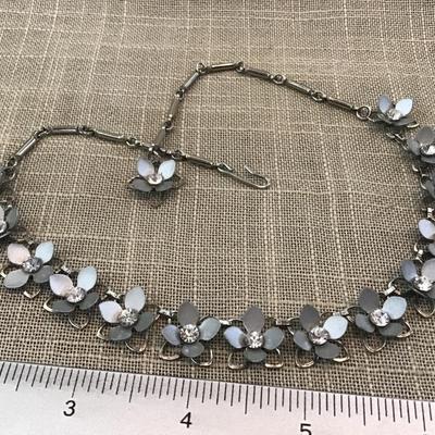 Metal Leaf Faux Diamond Necklace