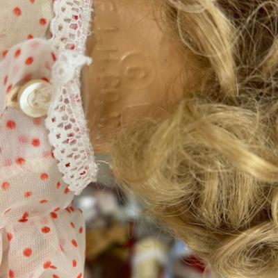 Shirley Temple Composition 23"