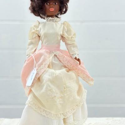 15" Doll in White ress w/pink Apron