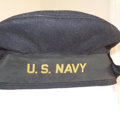 Navy WW2 Beret used on ship over seas./ est $30 to $100