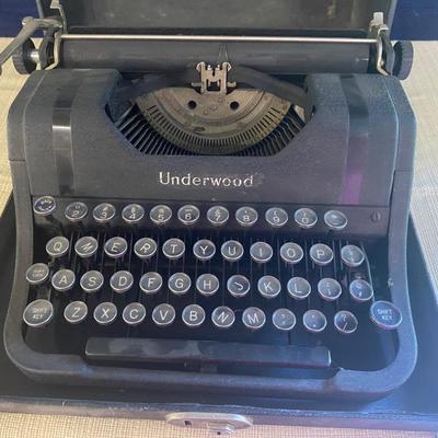 Vintage Underwood Typewriter