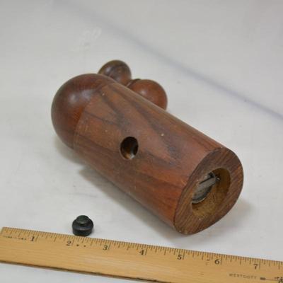 Vintage Wooden Pepper Grinder with Magnetic Fill Cap