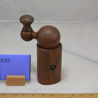 Vintage Wooden Pepper Grinder with Magnetic Fill Cap