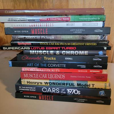Assortment of Books on Cars (O-DW)