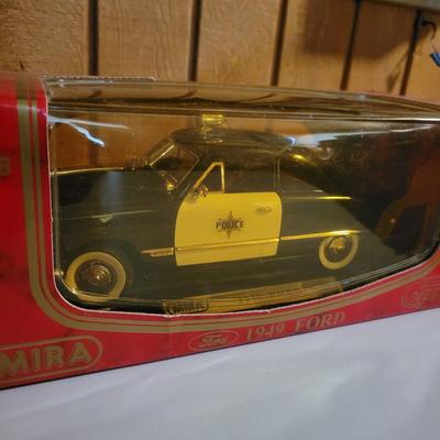 Checker Taxi and other Die Cast Vehicles (O-DW)