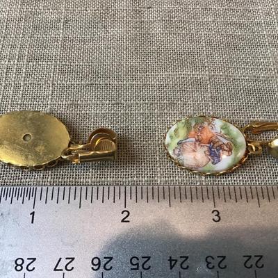 Vintage Fragonard  Lovers Courting Couple Oval Porcelain Gold Tone Accents  Earrings