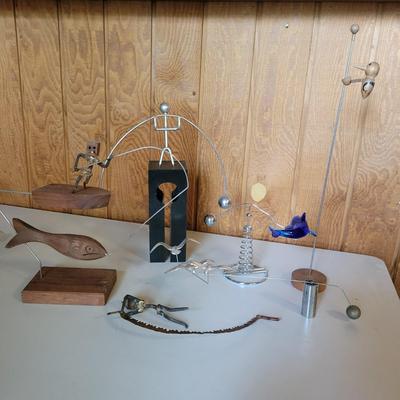 Pendulum Kinetic Sculptures (O-DW)