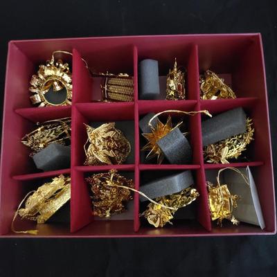 19 Danbury Mint Gold Ornaments (GR-KD)