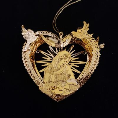 19 Danbury Mint Gold Ornaments (GR-KD)