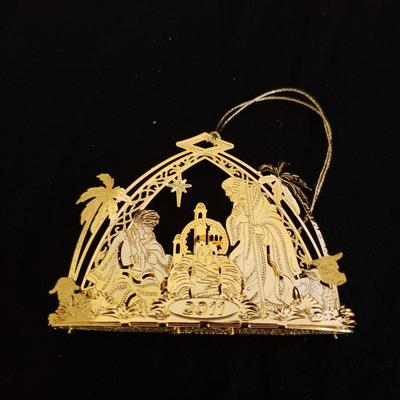 19 Danbury Mint Gold Ornaments (GR-KD)