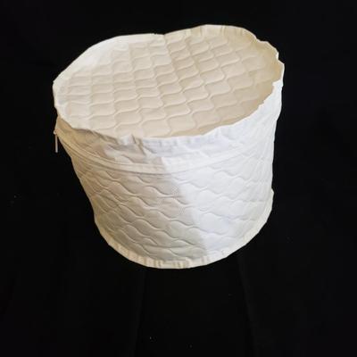 Gibson Housewares Vintage Christmas Charm China (GR-KD)