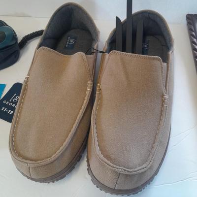 New George Men's size 11/12 slippers, Portable Remington Razor and a new shower head