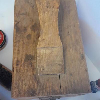 Antique wooden Esquire Show Valet De Luxe with shoeshine accessories