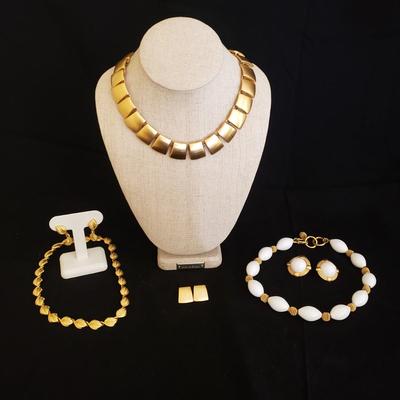 Talbot's Necklace and Earrings Sets (GR-KD)