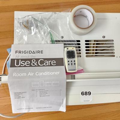 Frigidaire 6,000 BTU Window Room Air Conditioner  w Remote Tested Working