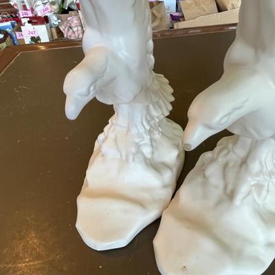 Eagle Matching Matte White Vases