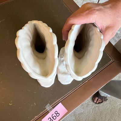 Eagle Matching Matte White Vases