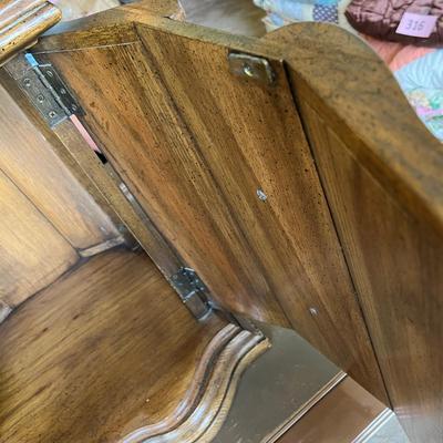 Baroque Style End Table