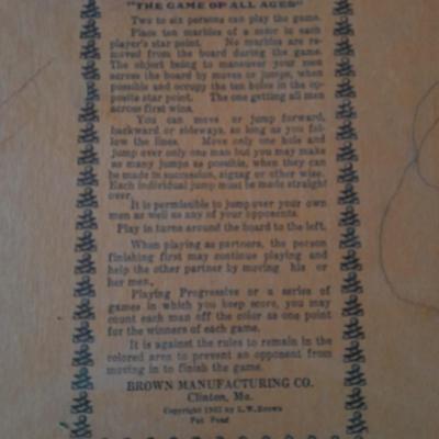 Vintage wooden Brown Mfg. Chinese Checkers Board Chinkerchek " The Game of all ages"