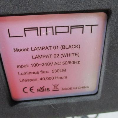 Lampat Model 01