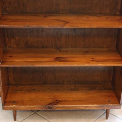 MCM Pine Bookshelf - (3) Shelves