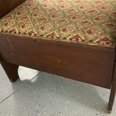 Old Tavern Table Seat with storage Wood and Fabric cover Table 31