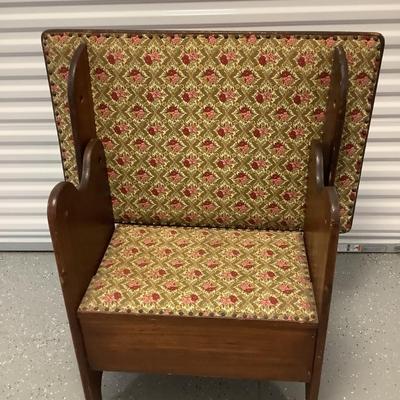 Old Tavern Table Seat with storage Wood and Fabric cover Table 31