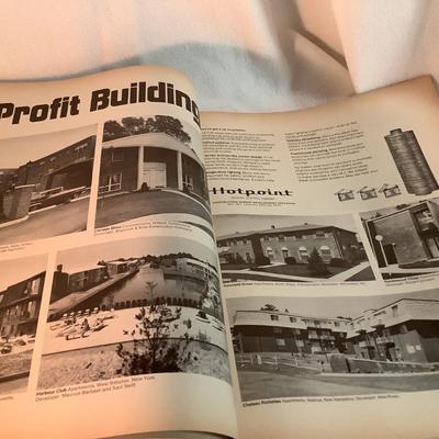 Vintage Magazine-Fortune January 1971  13'H 10