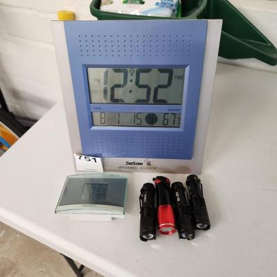 Household Lot Sky Scan Atomic Clock, Holmes Temp & Humidity ,4 mini Led Lights