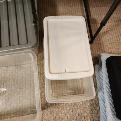 Lot of 21 Plastic Storage Containers with lids 6 different Sizes