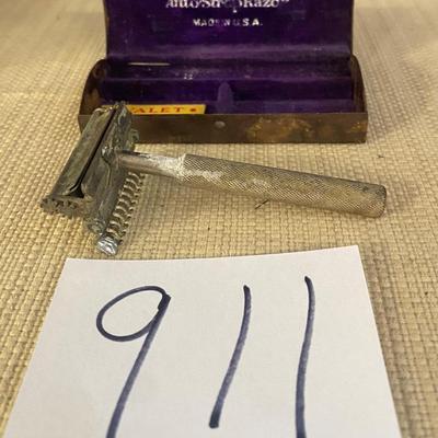 Vintage Valet Razor