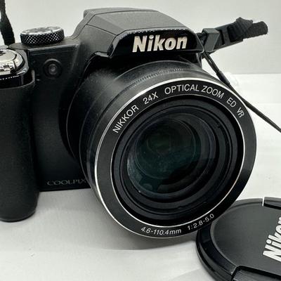 Nikon Coolpix P90 12.1 MP 24x / 4x 3.0" LCD Digital Camera w/Charger