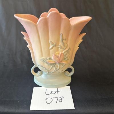 Hull Art Pottery Magnolia Matte Vase 1-8.5â€