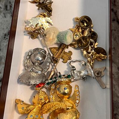 Vintage Costume Jewelry Lot