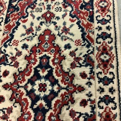 Kirman Lambswool rug 100% Olefin 20" x 42" , Arak, jute and polyester backing