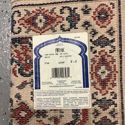 Kirman Lambswool rug 100% Olefin 20" x 42" , Arak, jute and polyester backing