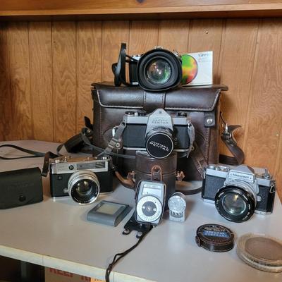 Pentax 35mm Camera Bodies, Lenses and Accessories (M-DW)