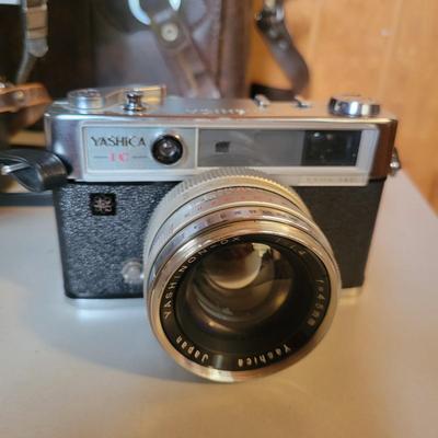 Pentax 35mm Camera Bodies, Lenses and Accessories (M-DW)