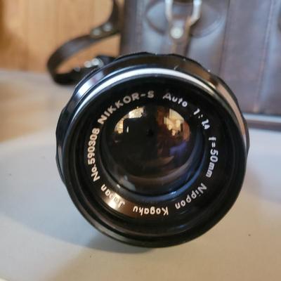 Pentax 35mm Camera Bodies, Lenses and Accessories (M-DW)