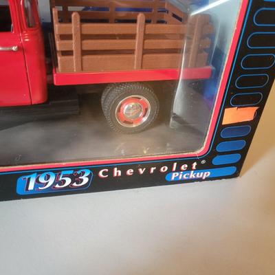 Chevy and GMC Die Cast Trucks (M-DW)