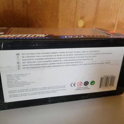 Chevy and GMC Die Cast Trucks (M-DW)