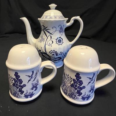 Blue Willow China & More (M-RG)