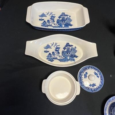 Blue Willow China & More (M-RG)