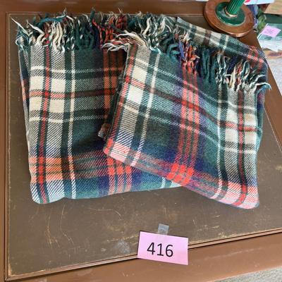 Plaid wool scarf