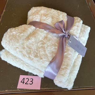 Fleece afghan