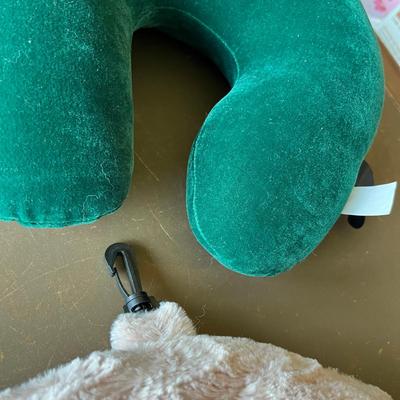 Neck Pillows