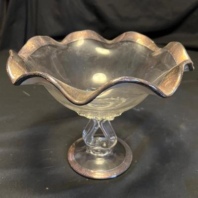 Silver Tea Urn & More Fine Dining Tableware (M-RG)