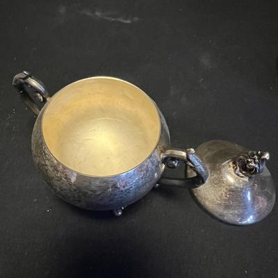 Silver Tea Urn & More Fine Dining Tableware (M-RG)