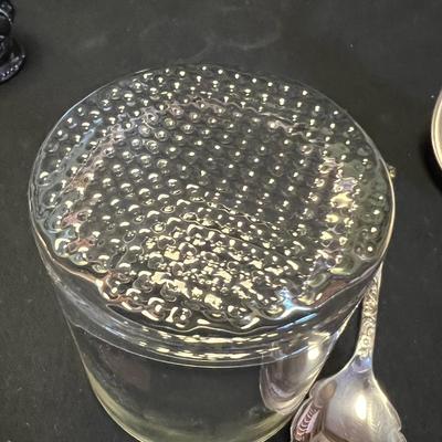 Silver Tea Urn & More Fine Dining Tableware (M-RG)