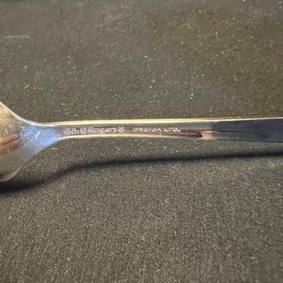 Silver Tea Urn & More Fine Dining Tableware (M-RG)